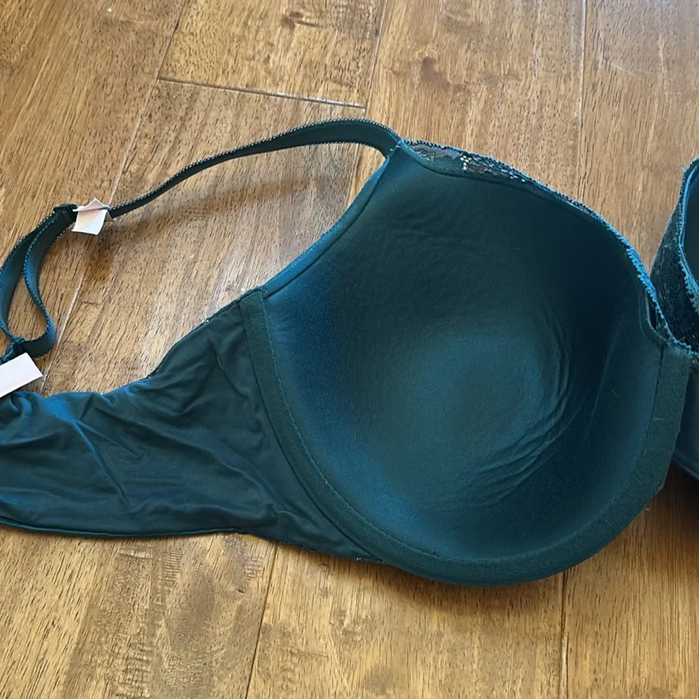 Victoria Secret 38DD bra Body by Victoria lined perfect coverage - Picture 7 of 8